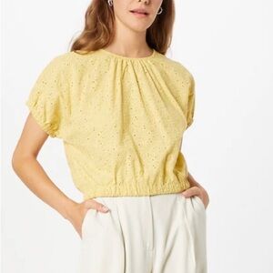 MADEWELL. Eyelet Michele Bubble Top in Dream-On Daisies